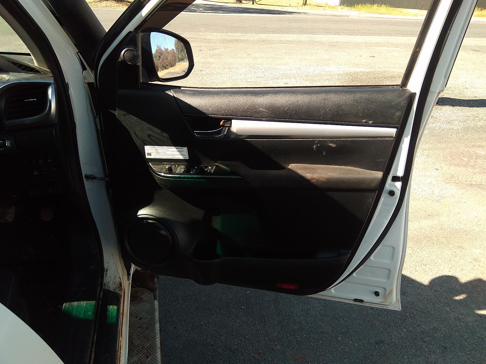 View Auto part Rear/Tailgate Glass Toyota Hilux 2021