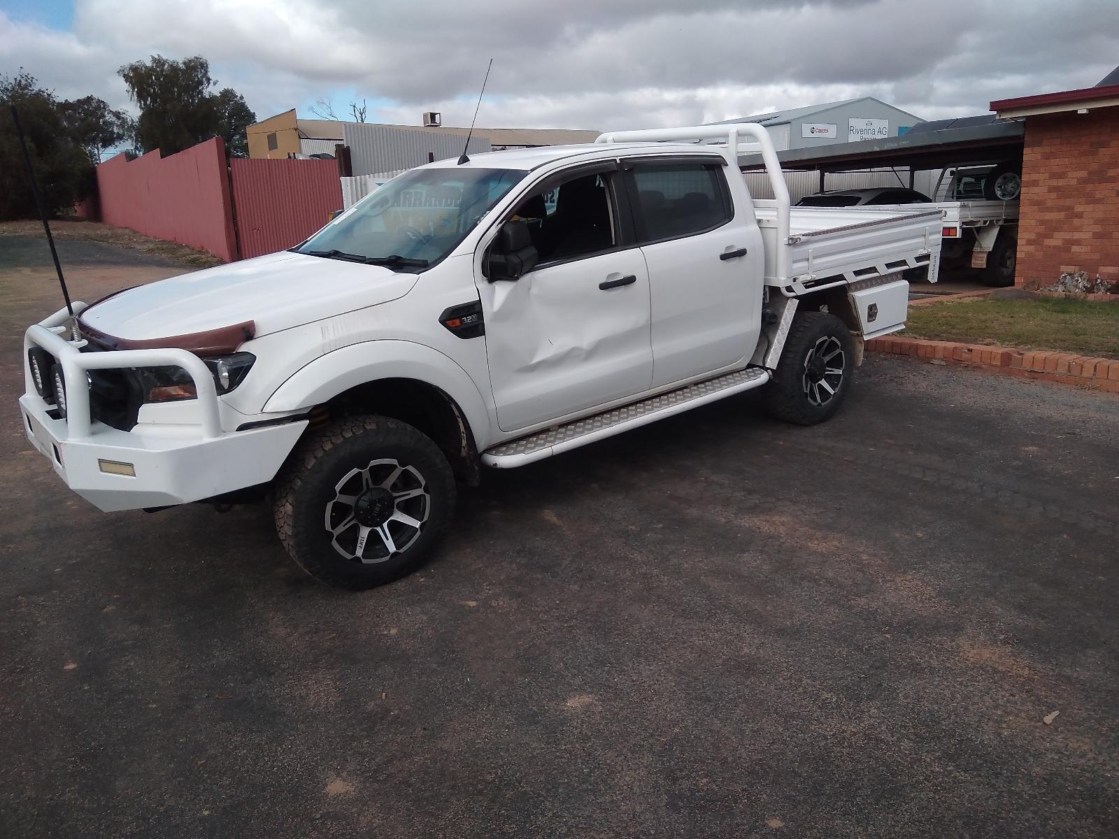 View Auto part Right Rear Door Sliding Ford Ranger 2016