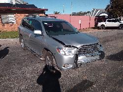 View Auto part Fuel Sending Unit Toyota Kluger 2010