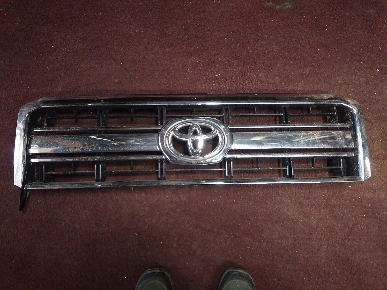 View Auto part Grille Toyota Landcruiser 2009