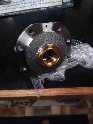 View Auto part Stub Axl/Bearing Car Toyota Landcruiser 1995