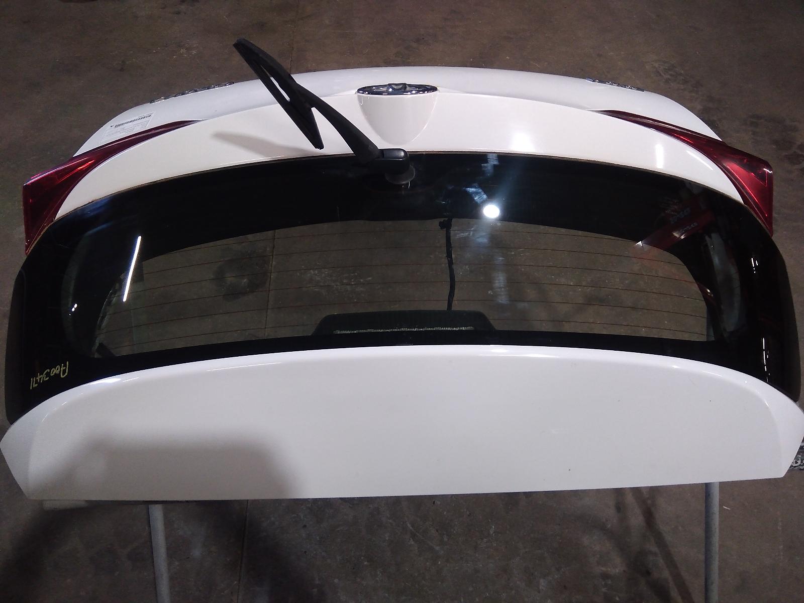 2014 Toyota Corolla Bootlid/Tailgate View Auto part Bootlid/Tailgate Toyota Corolla 2014