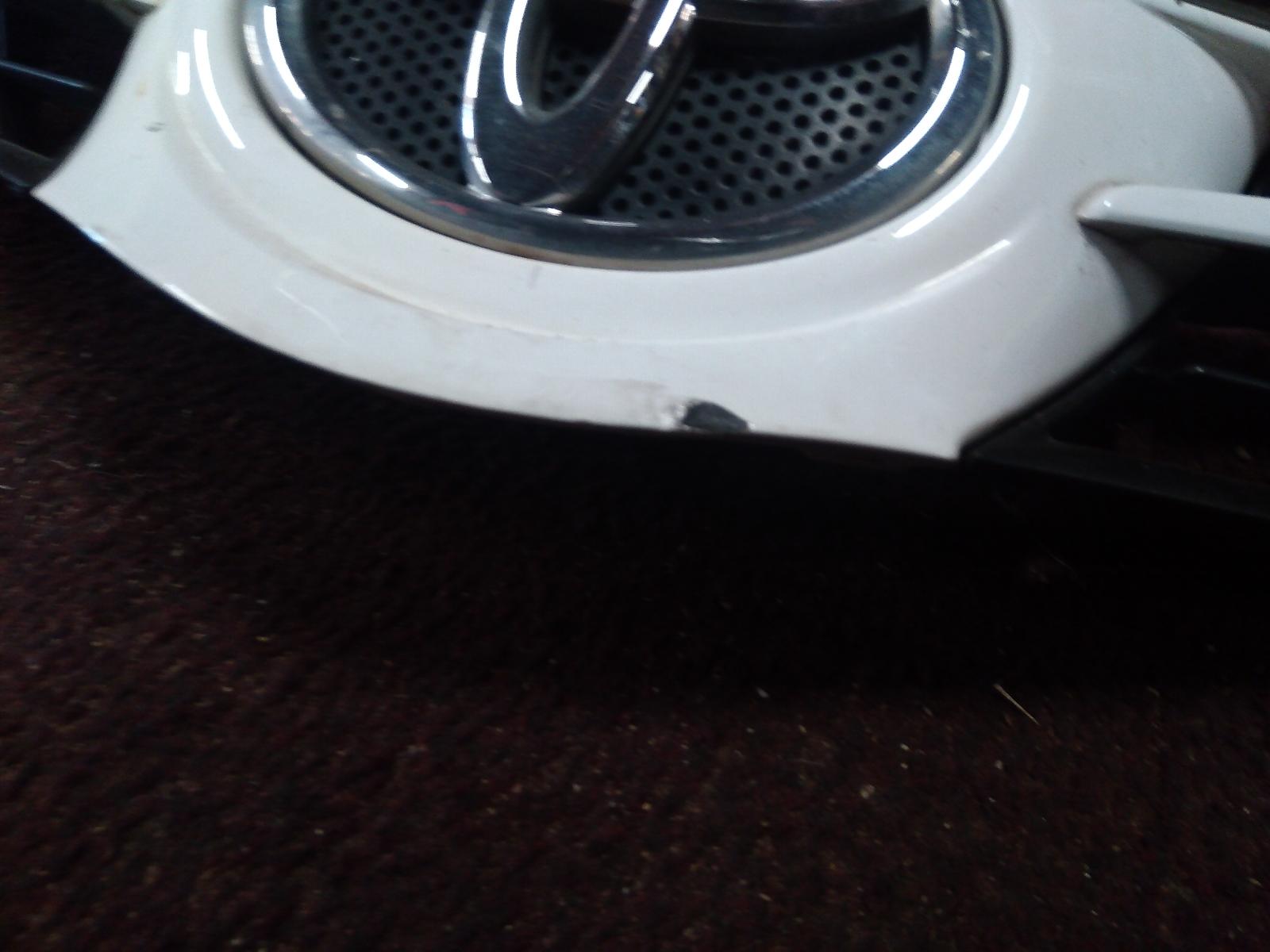 View Auto part Grille Toyota Corolla 2014