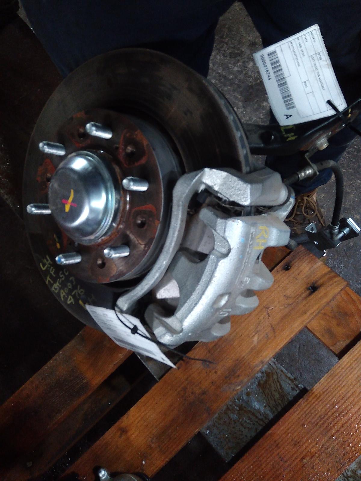 View Auto part Caliper Mazda Bt50 2023