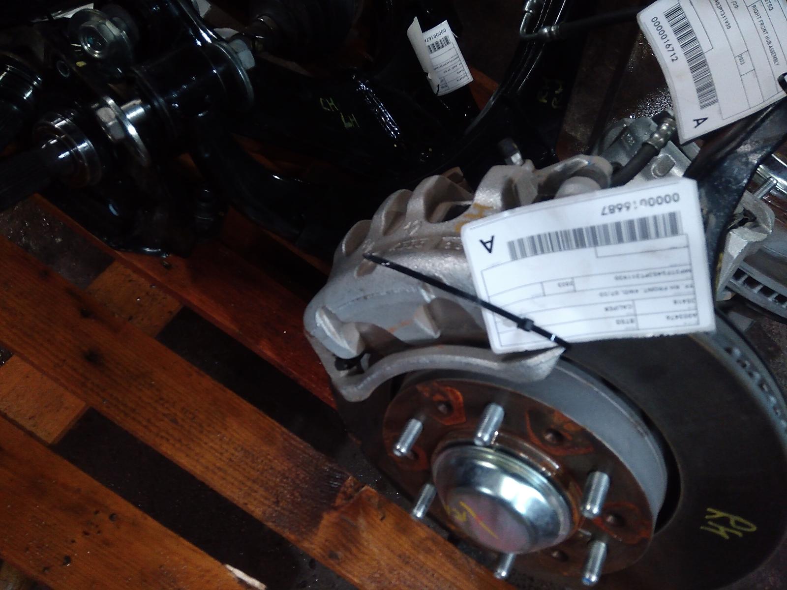 View Auto part Caliper Mazda Bt50 2023