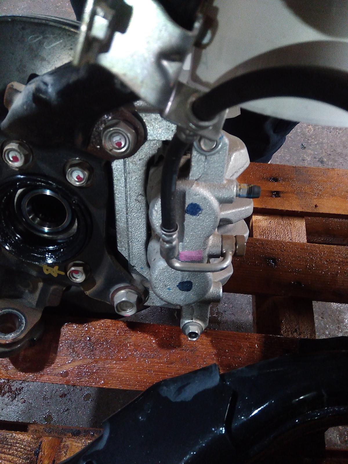 View Auto part Caliper Mazda Bt50 2023