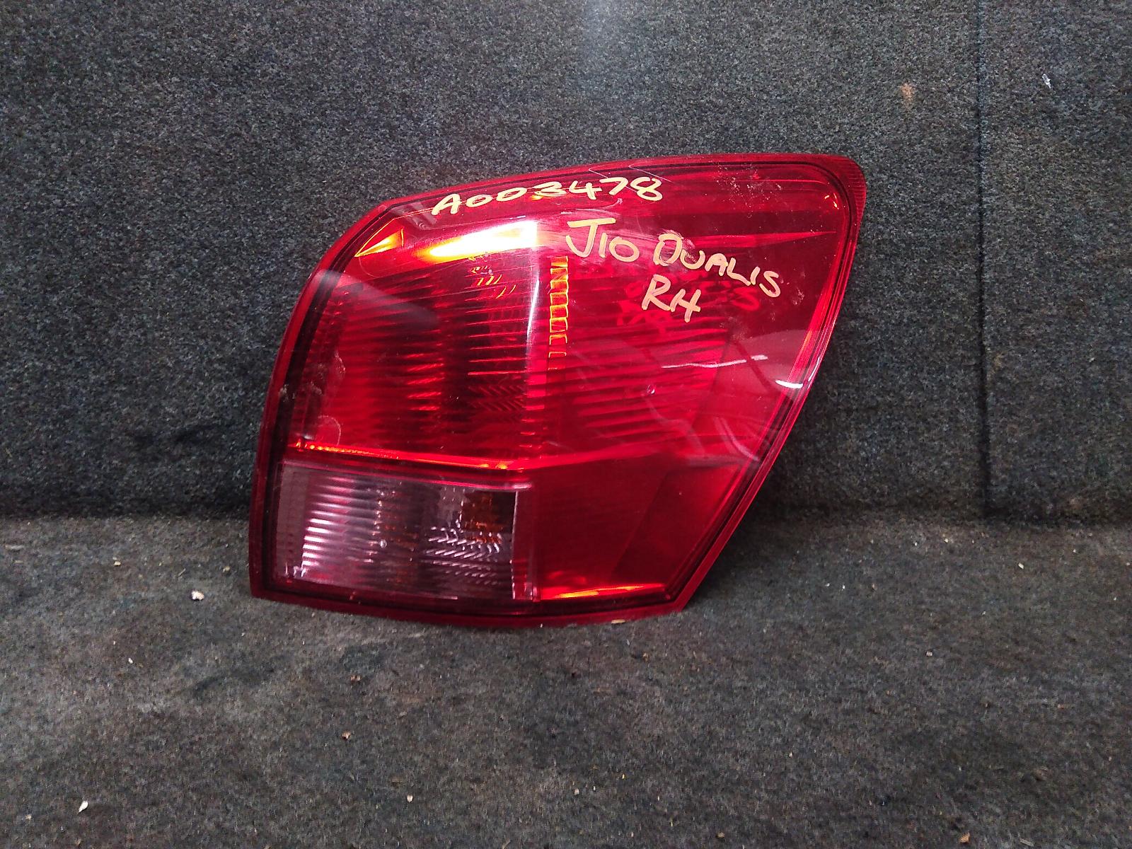 View Auto part Right Taillight Nissan Dualis 2010