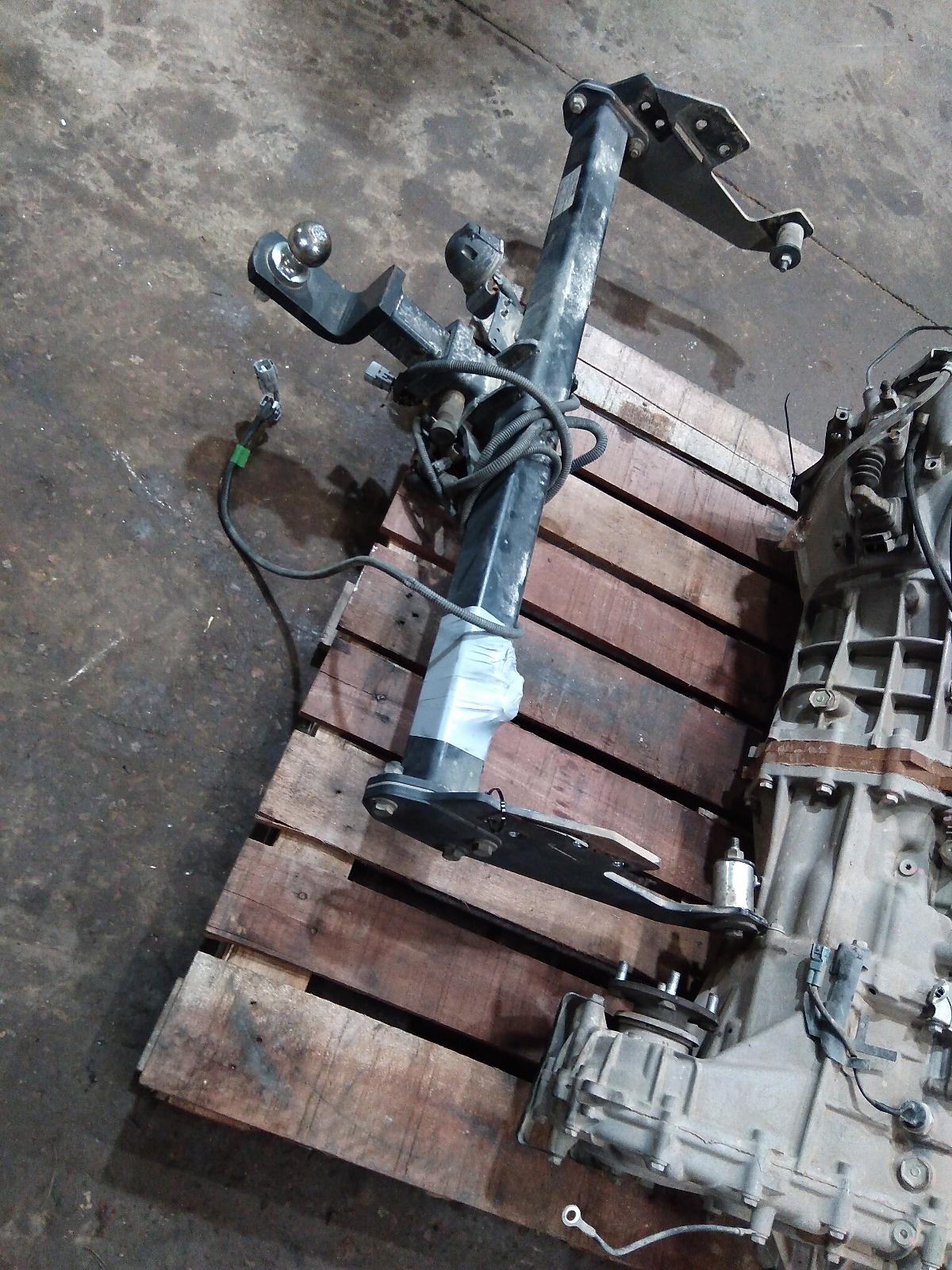 View Auto part Towbar Toyota Hilux 2012