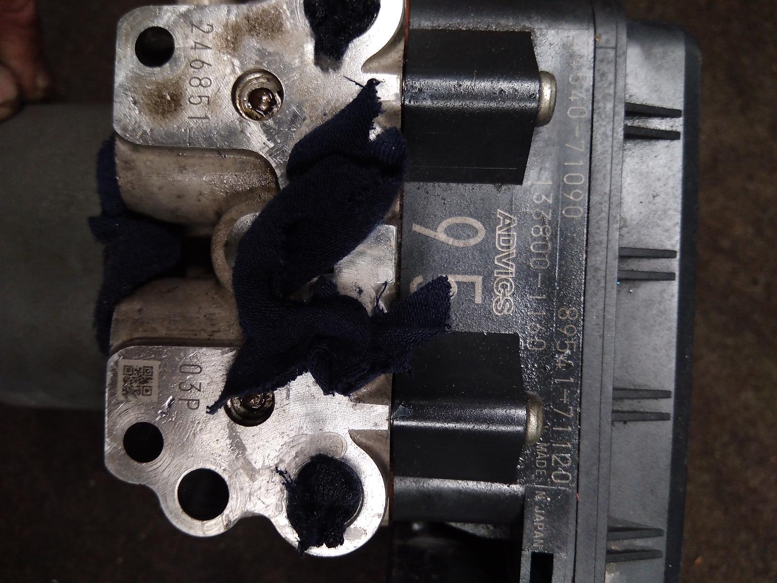 View Auto part Abs Pump/Modulator Toyota Hilux 2012
