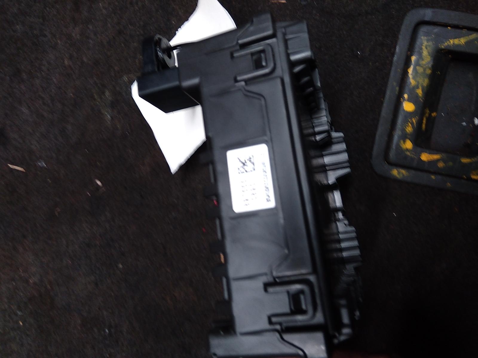 View Auto part Fuse Box Mazda Bt50 2023