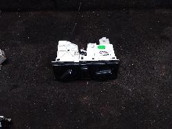 View Auto part Heater/Ac Controls Holden Commodore 2000