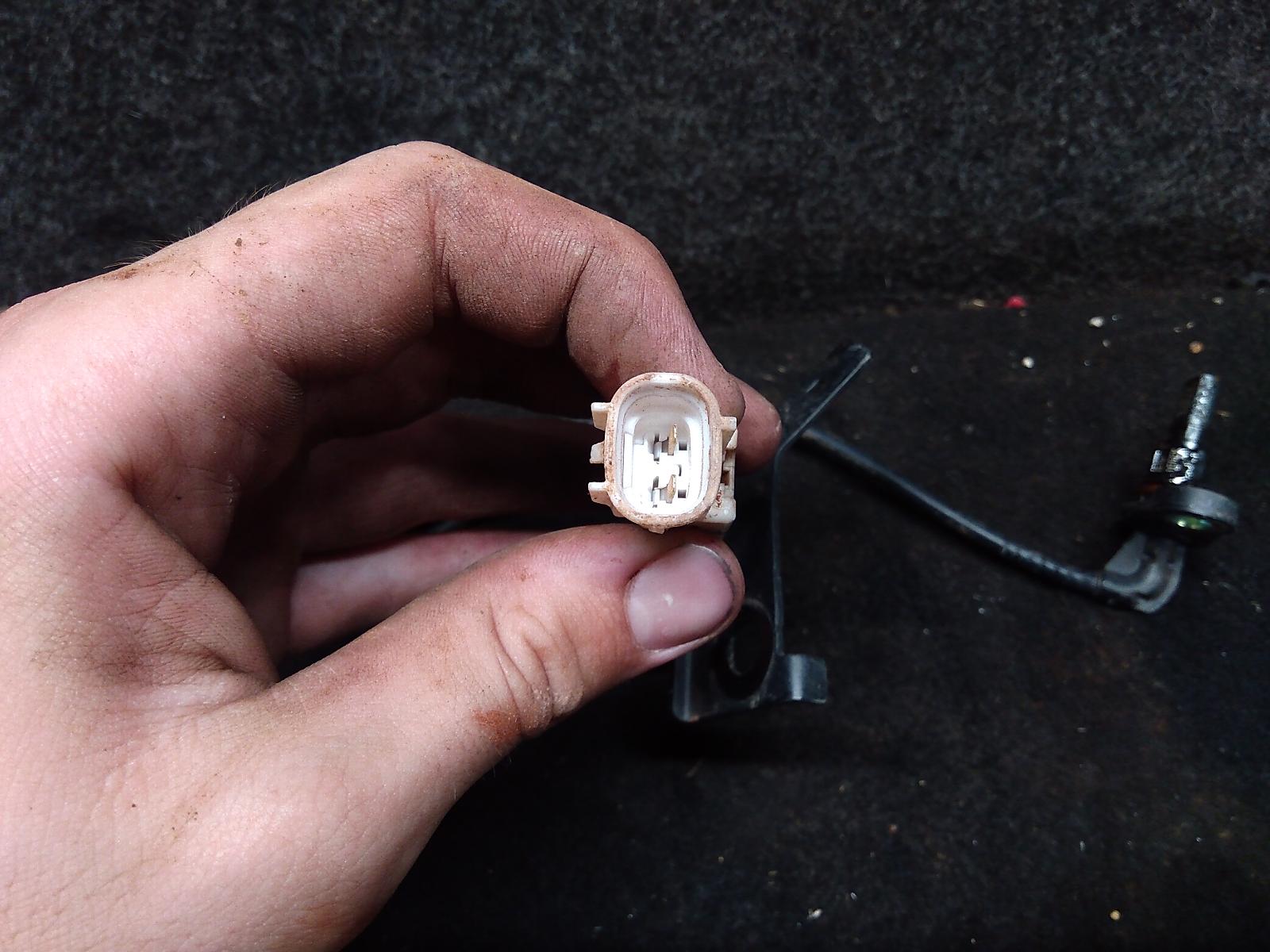 View Auto part Abs Sensor Toyota Hilux 2021