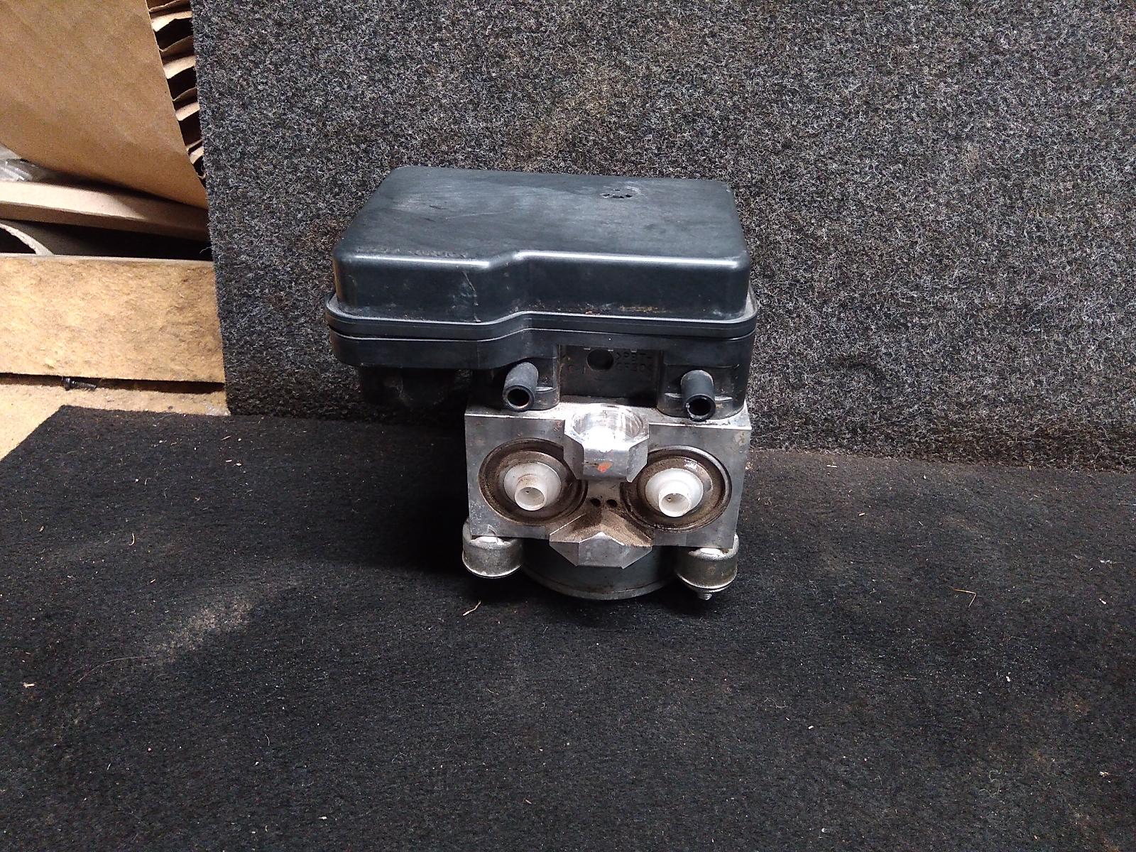 View Auto part Abs Pump/Modulator Toyota Hilux 2012
