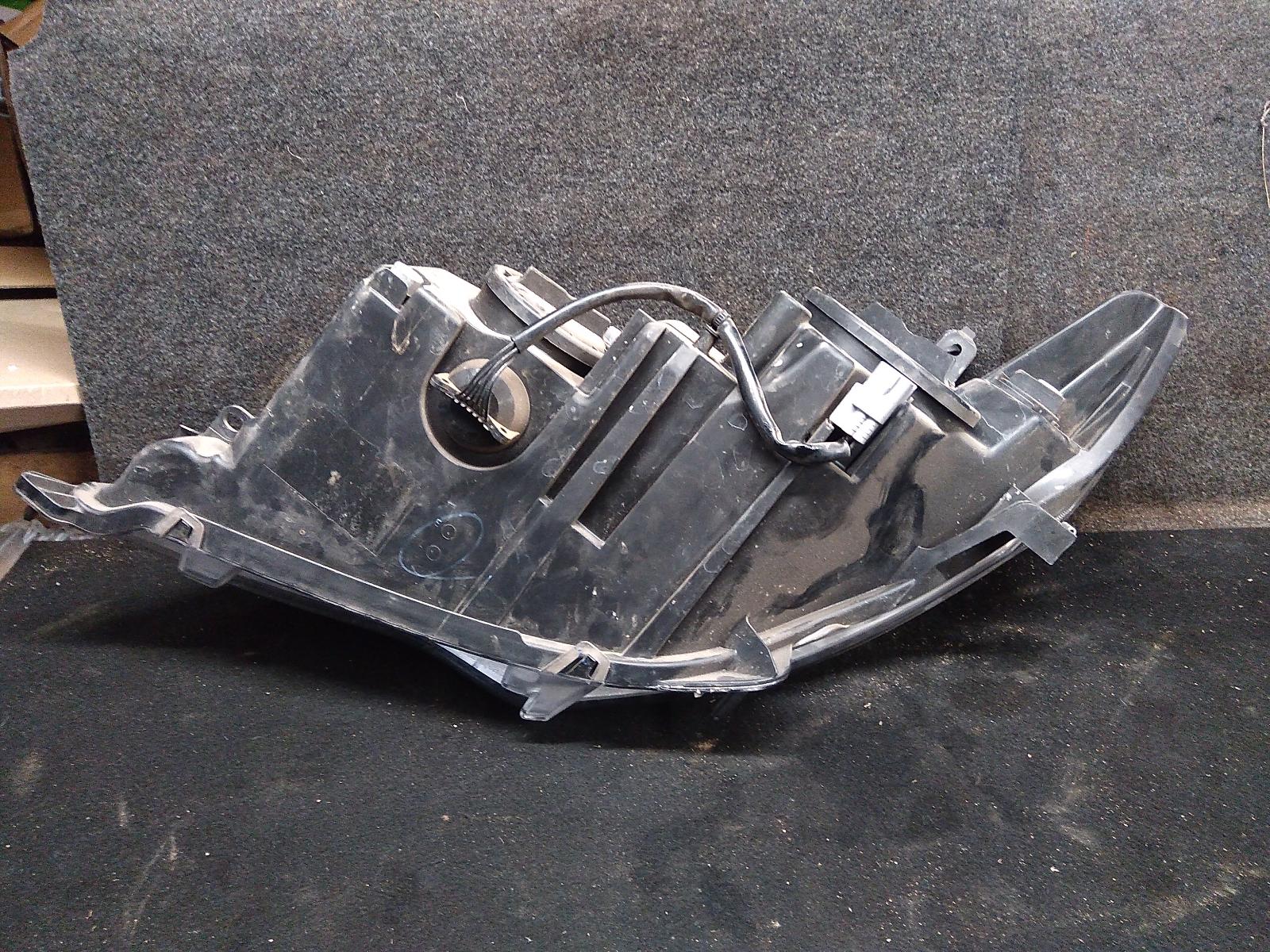 View Auto part Right Headlamp Toyota Camry 2014
