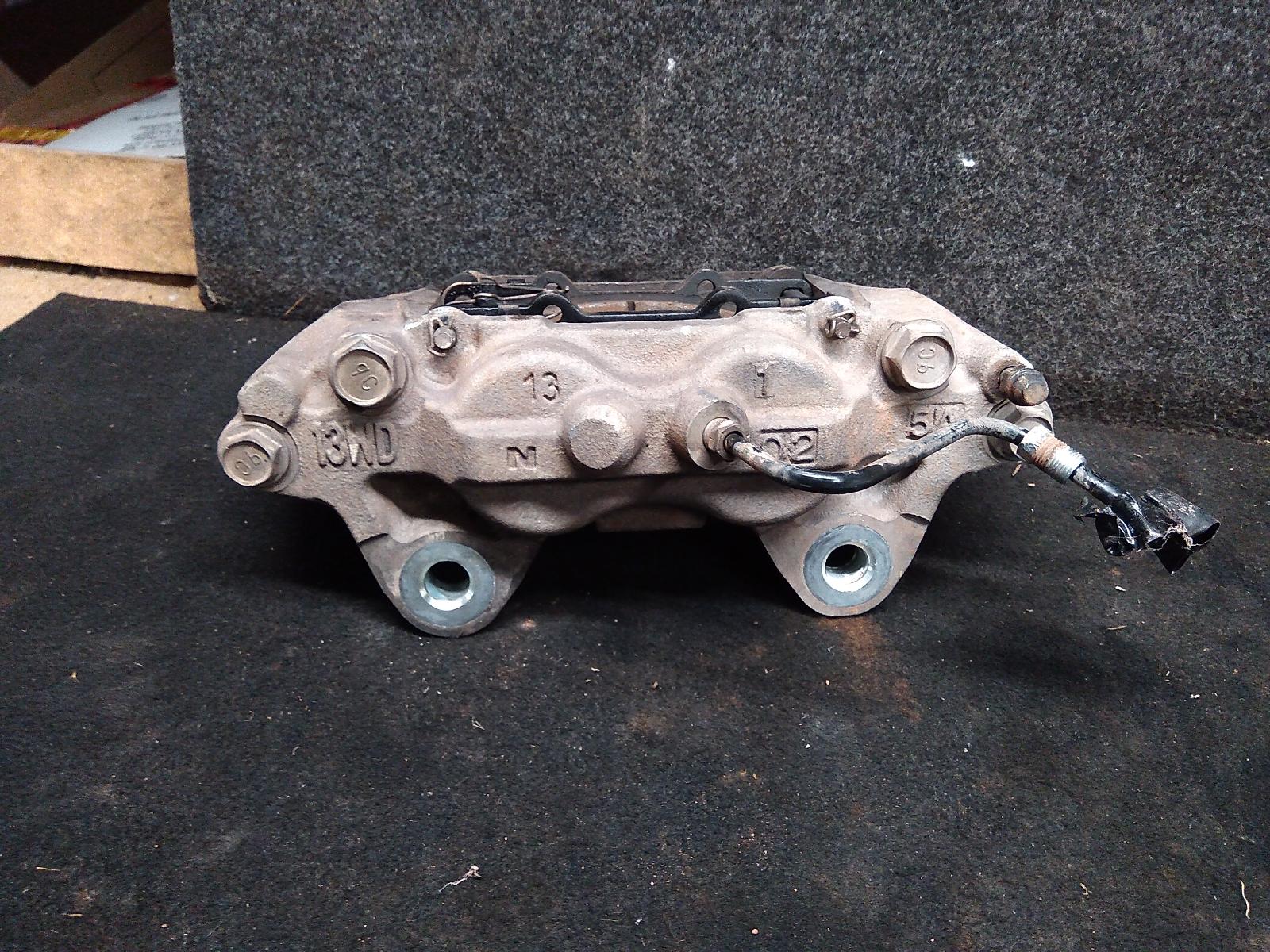 View Auto part Caliper Toyota Hilux 2021