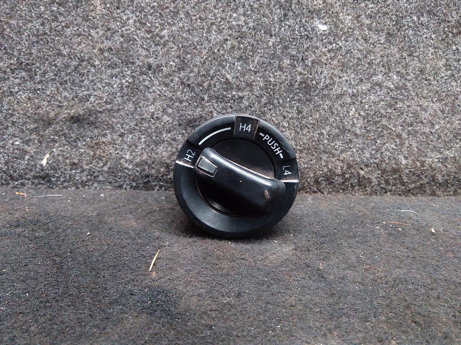 View Auto part Misc Switch/Relay Toyota Hilux 2021