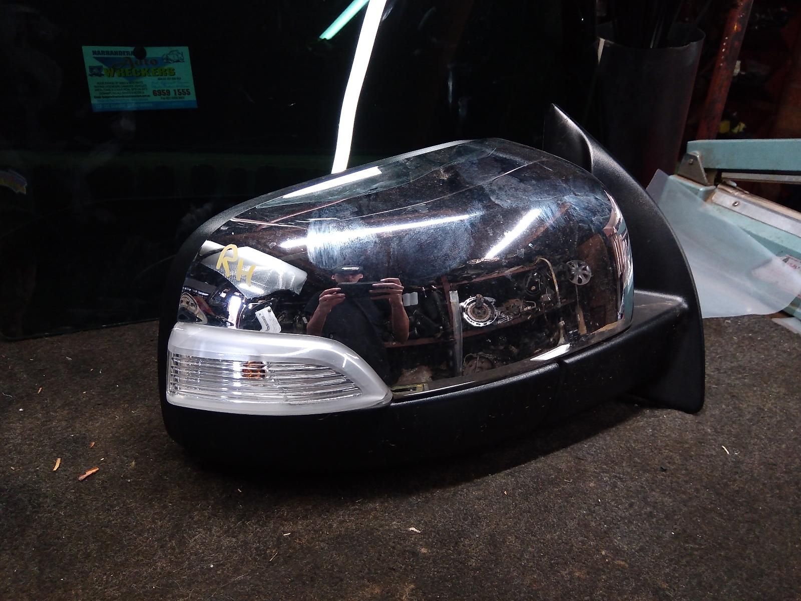View Auto part Right Door Mirror Ford Ranger 2021