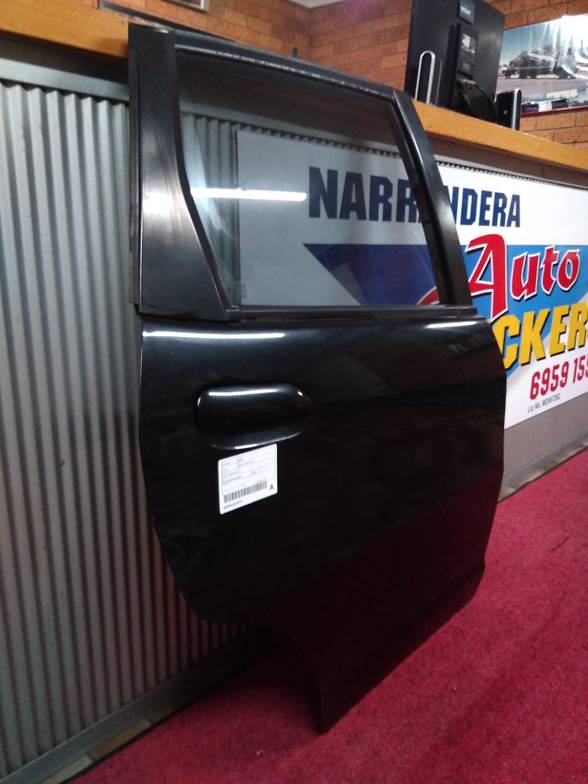 View Auto part Right Rear Door Sliding Honda Jazz 2010