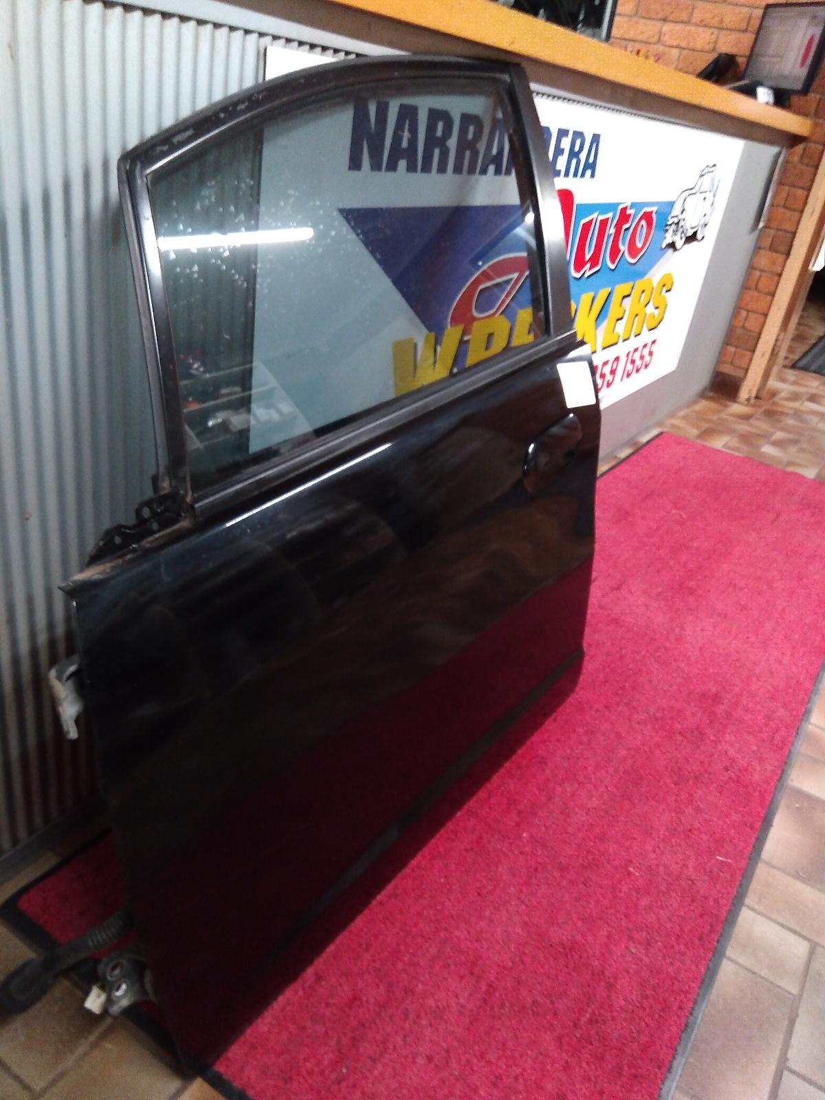 View Auto part Left Front Door Honda Jazz 2010