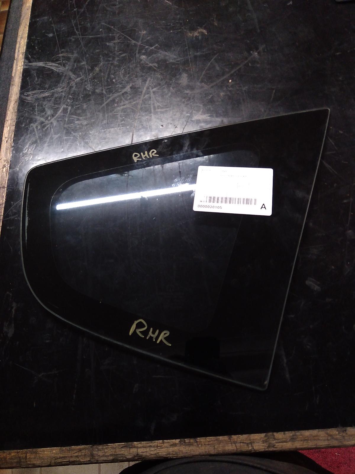 View Auto part Right Rear Side Glass Honda Jazz 2010