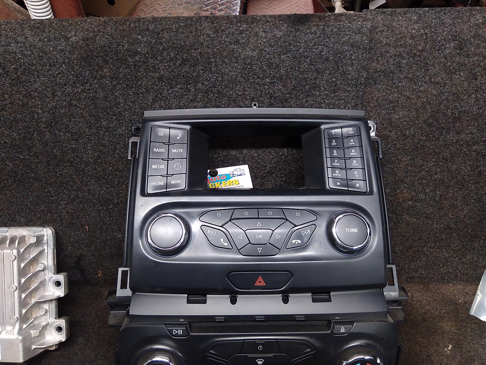 View Auto part Radio/Cd/Dvd/Sat/Tv Ford Ranger 2016