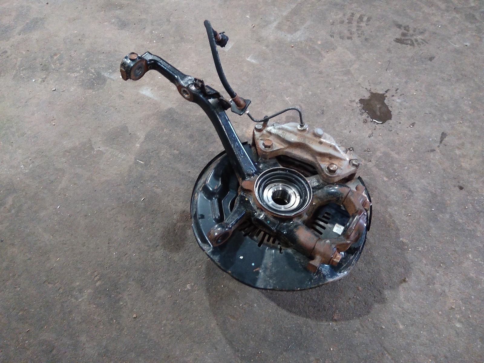 View Auto part Right Front Hub Assembly Toyota Hilux 2011