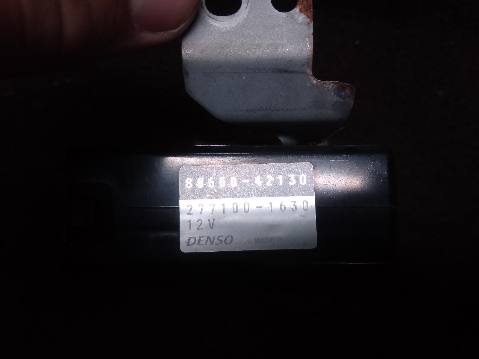 View Auto part Misc Switch/Relay Toyota Rav4 2004