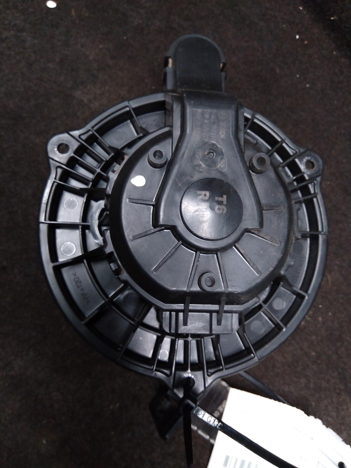 View Auto part Heater Fan Motor Mazda Bt50 2012