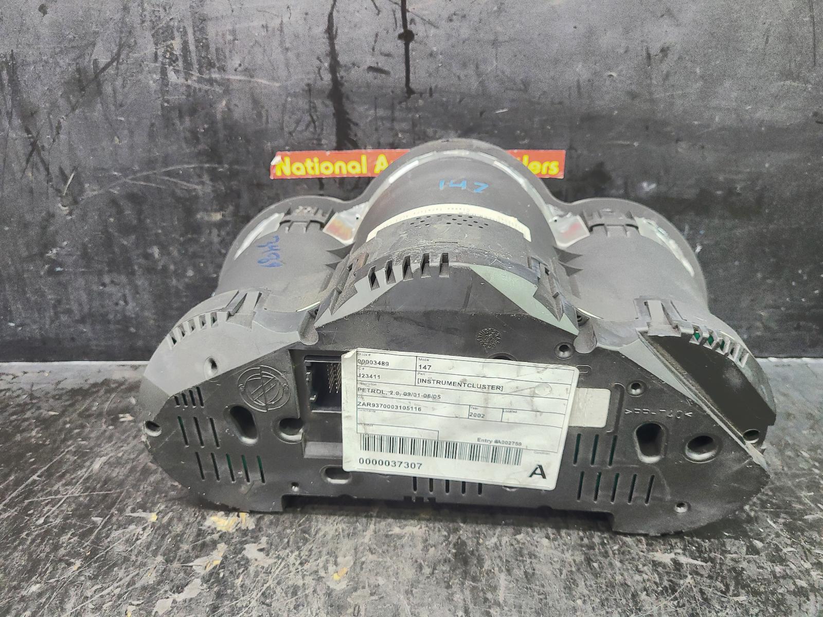 View Auto part Instrument Cluster Alfa Romeo 147 2002
