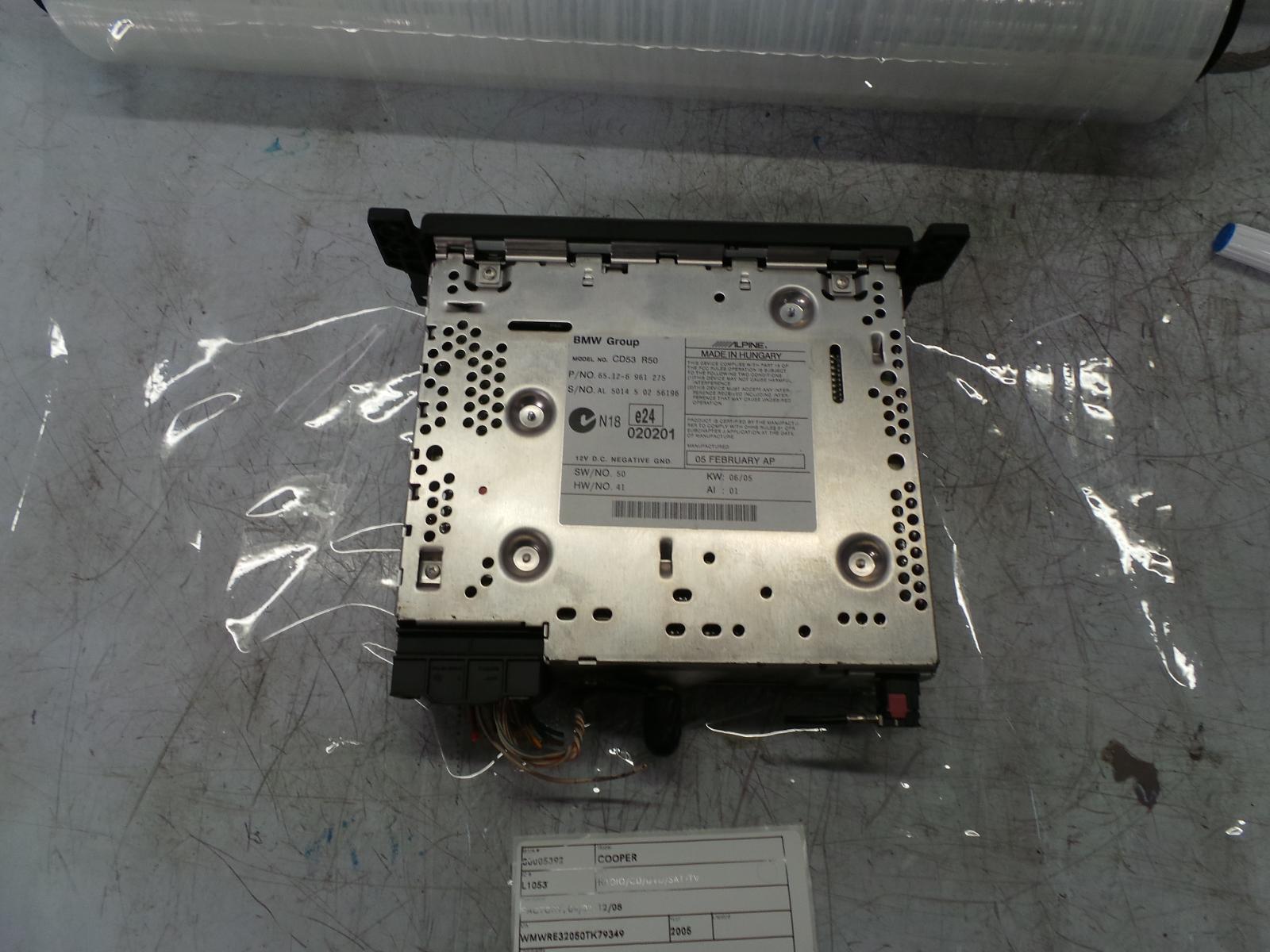 2005 Mini Cooper Radio/Cd/Dvd/Sat/Tv View Auto part Radio/Cd/Dvd/Sat/Tv Mini Cooper 2005