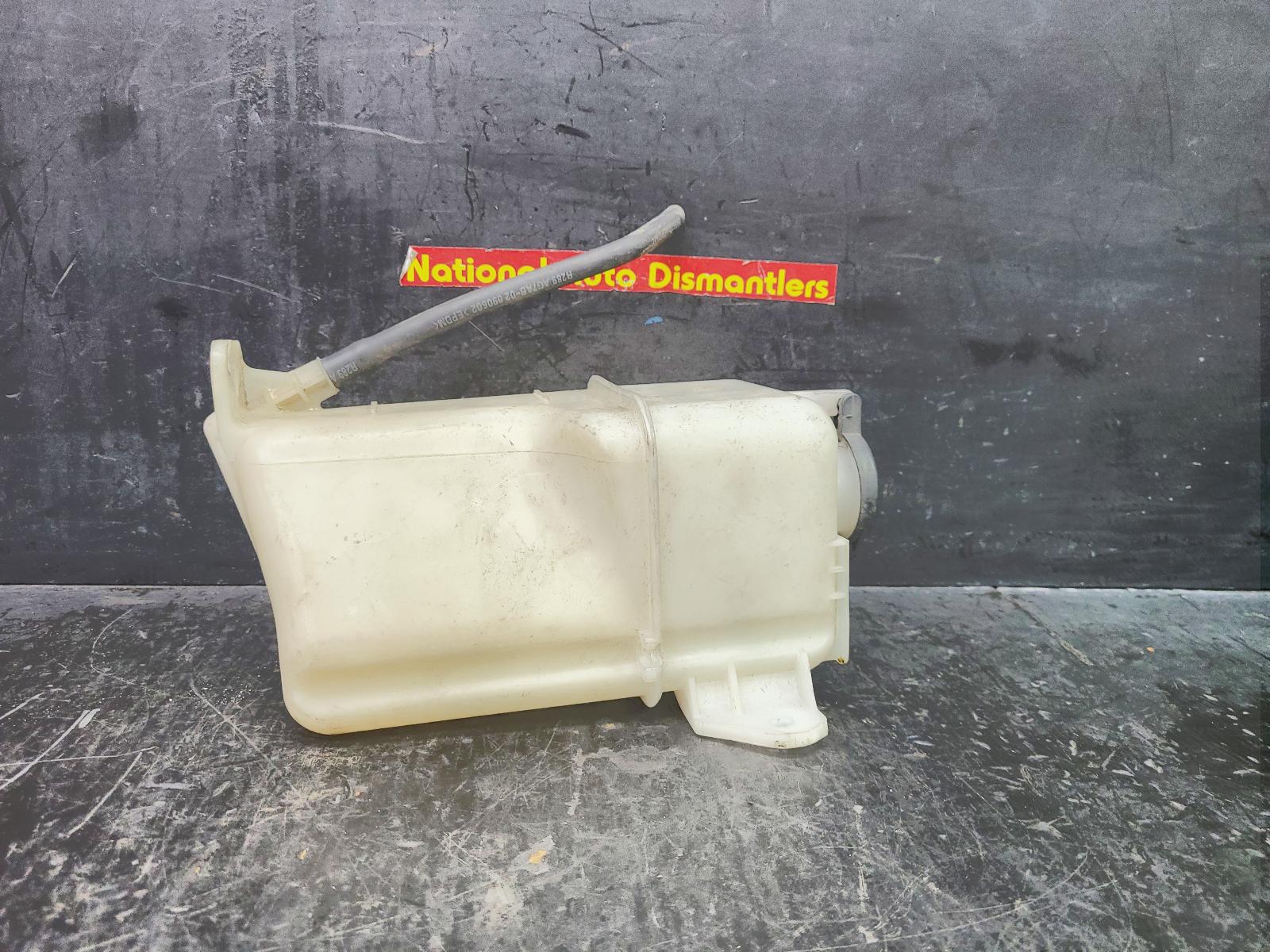 2009 Hyundai I30 Overflow Bottle View Auto part Overflow Bottle Hyundai I30 2009