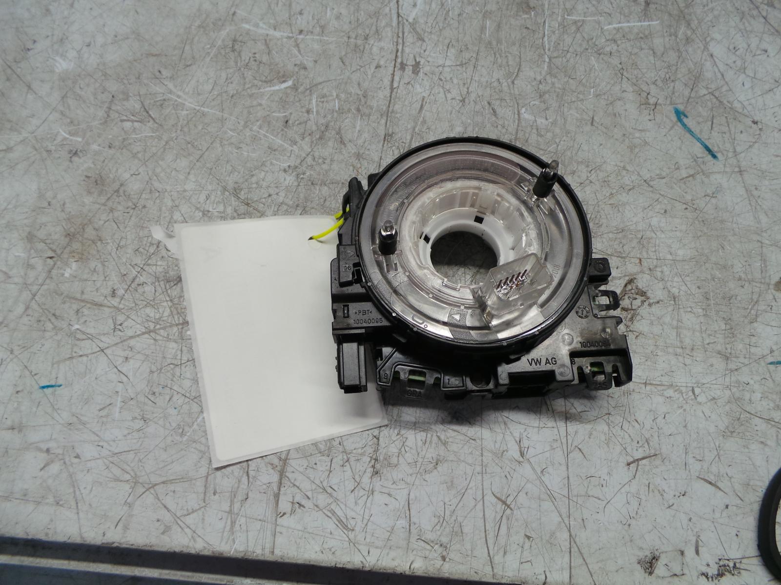 View Auto part Airbag Module/Sensor Volkswagen Golf 2012
