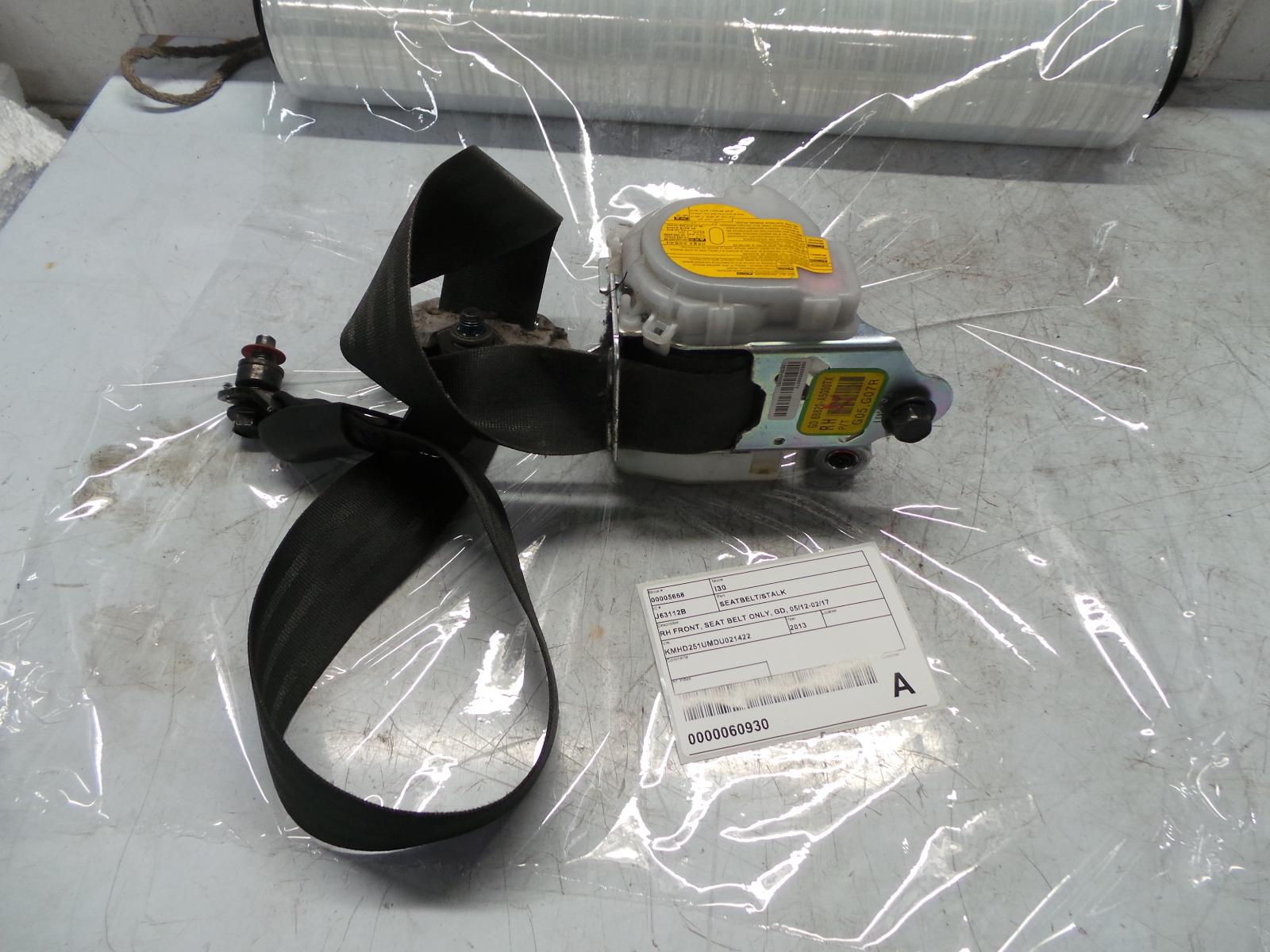 View Auto part Seatbelt/Stalk Hyundai I30 2013