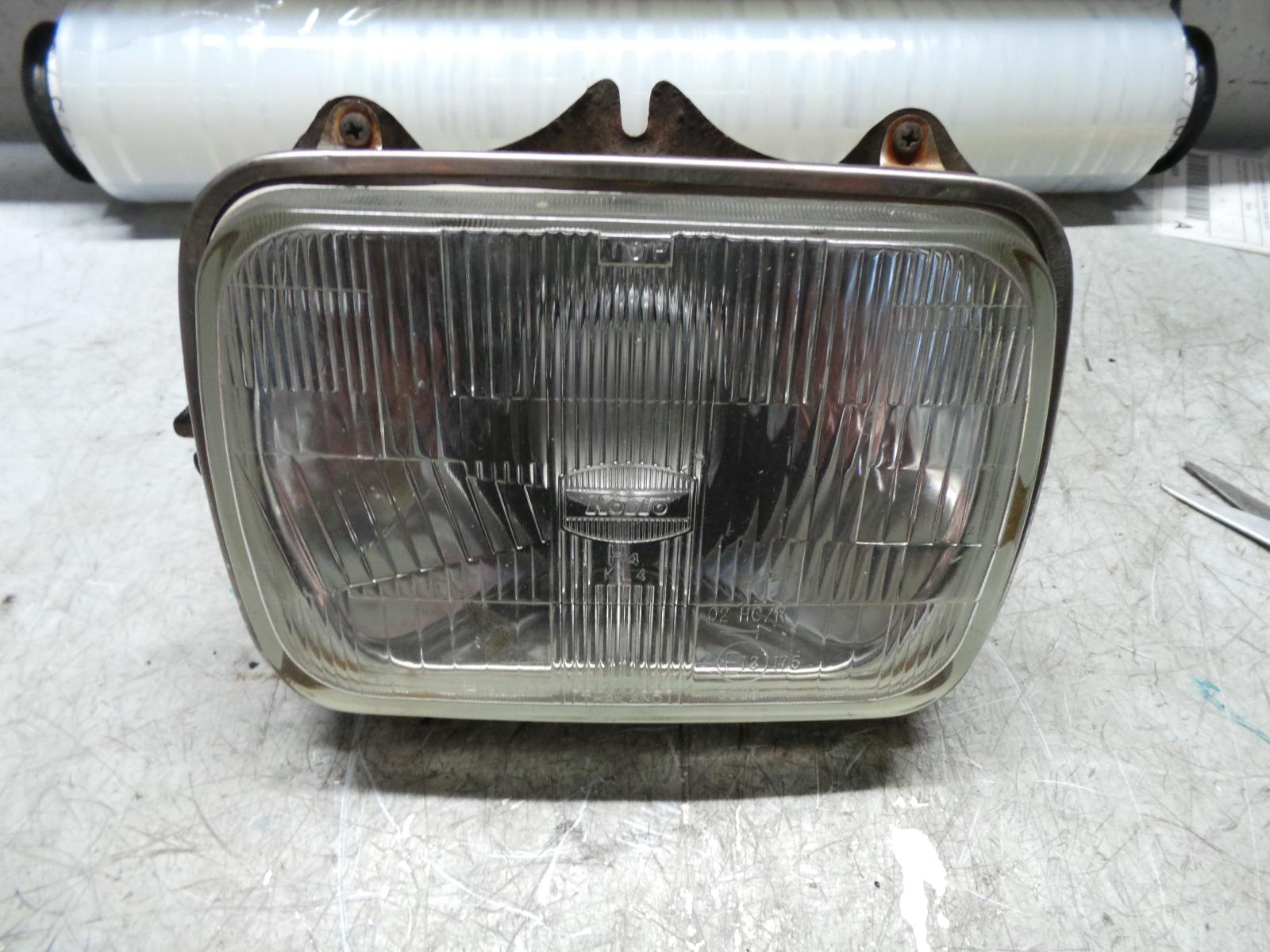 2003 Mitsubishi Triton Right Headlamp View Auto part Right Headlamp Mitsubishi Triton 2003