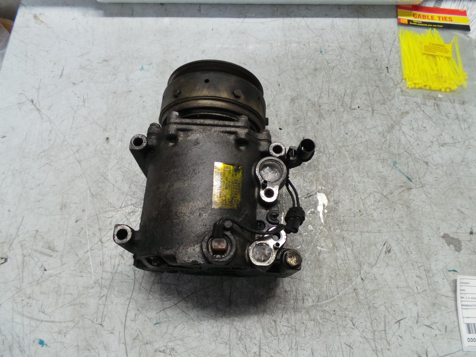 2003 Mitsubishi Triton A/C Compressor View Auto part A/C Compressor Mitsubishi Triton 2003