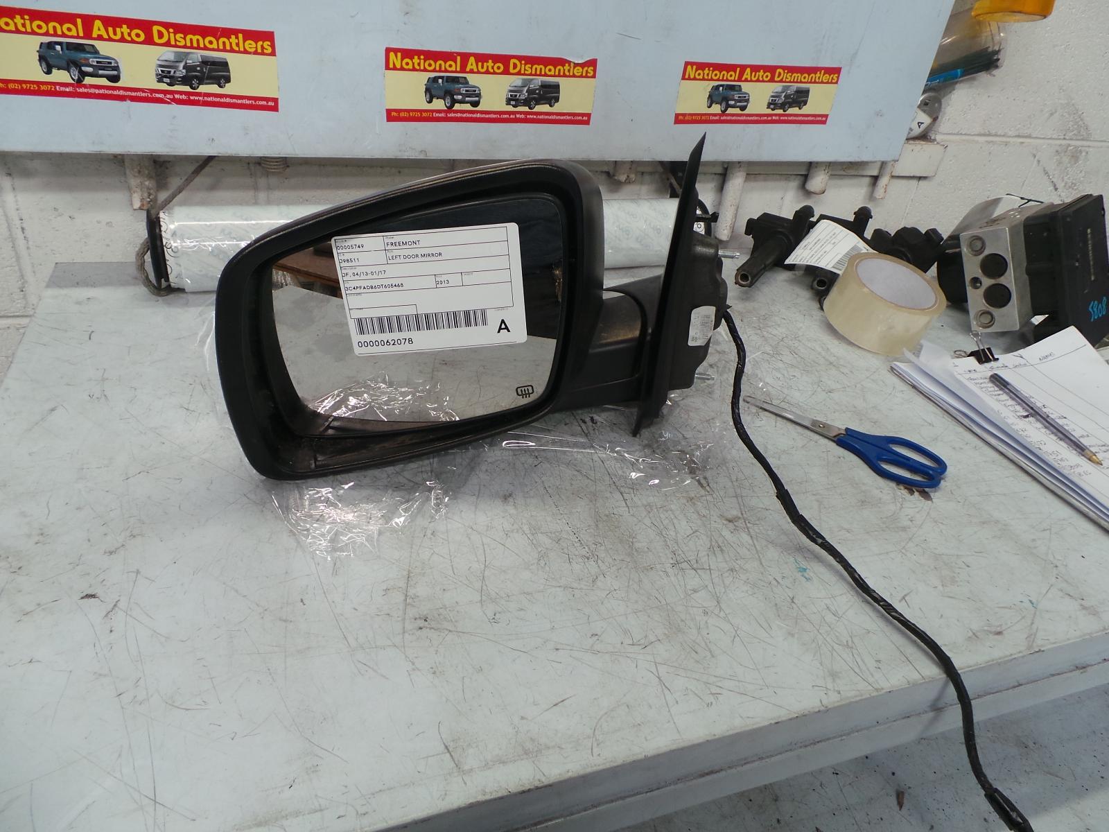 View Auto part Left Door Mirror Fiat Freemont 2013