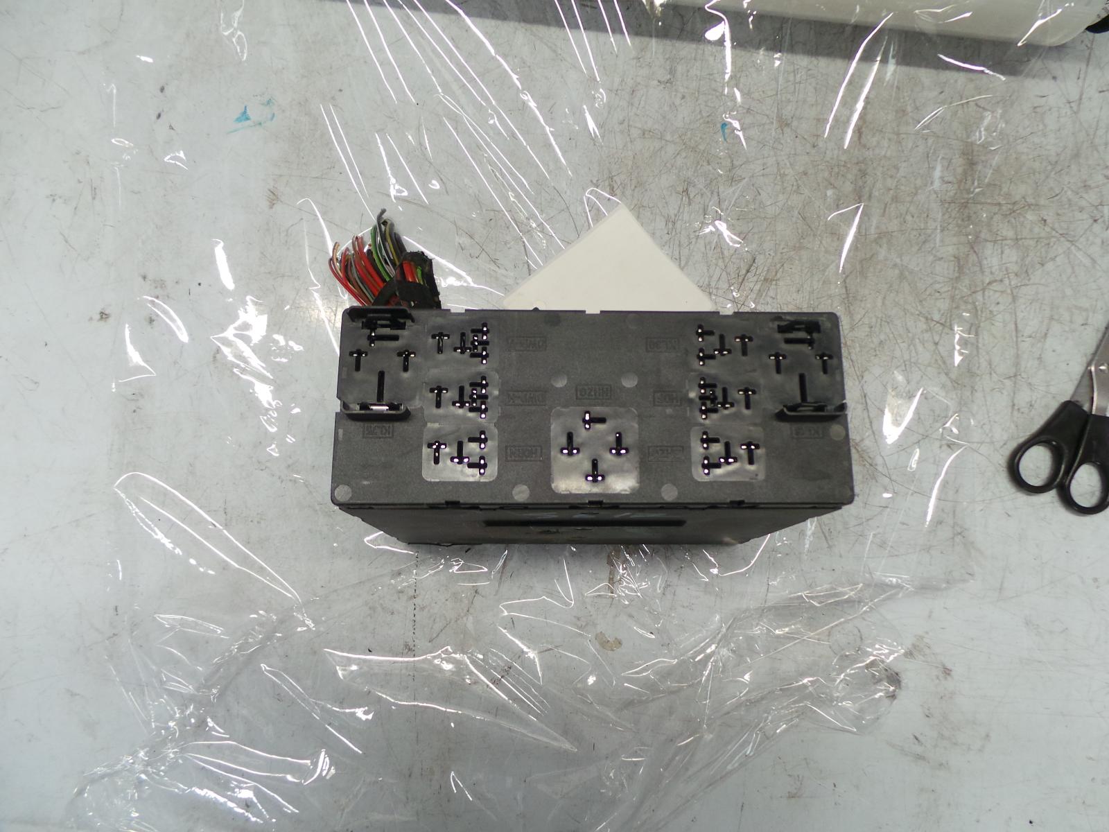 2006 Volkswagen Golf Misc Switch/Relay View Auto part Misc Switch/Relay Volkswagen Golf 2006