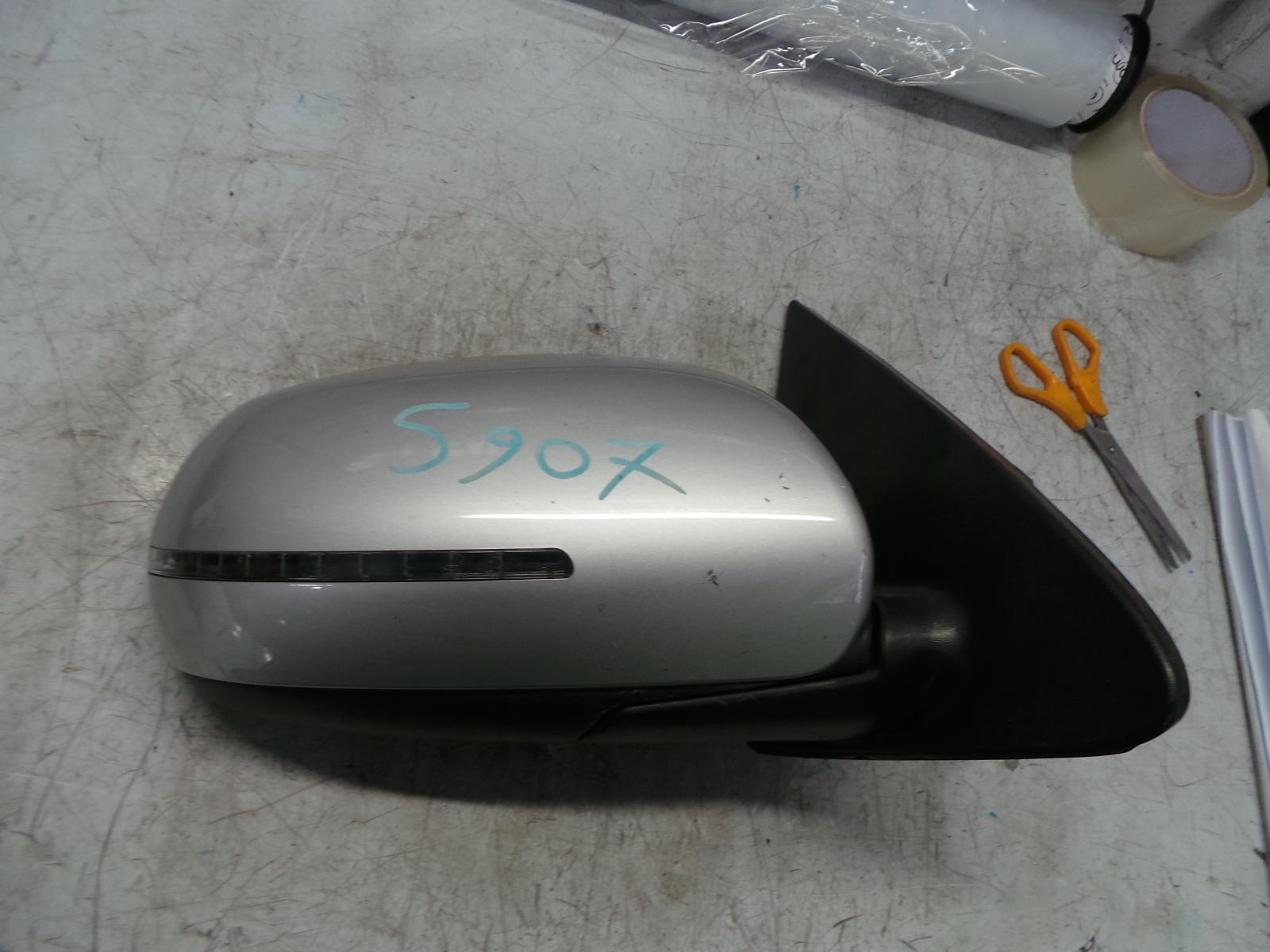 View Auto part Right Door Mirror Kia Cerato 2013