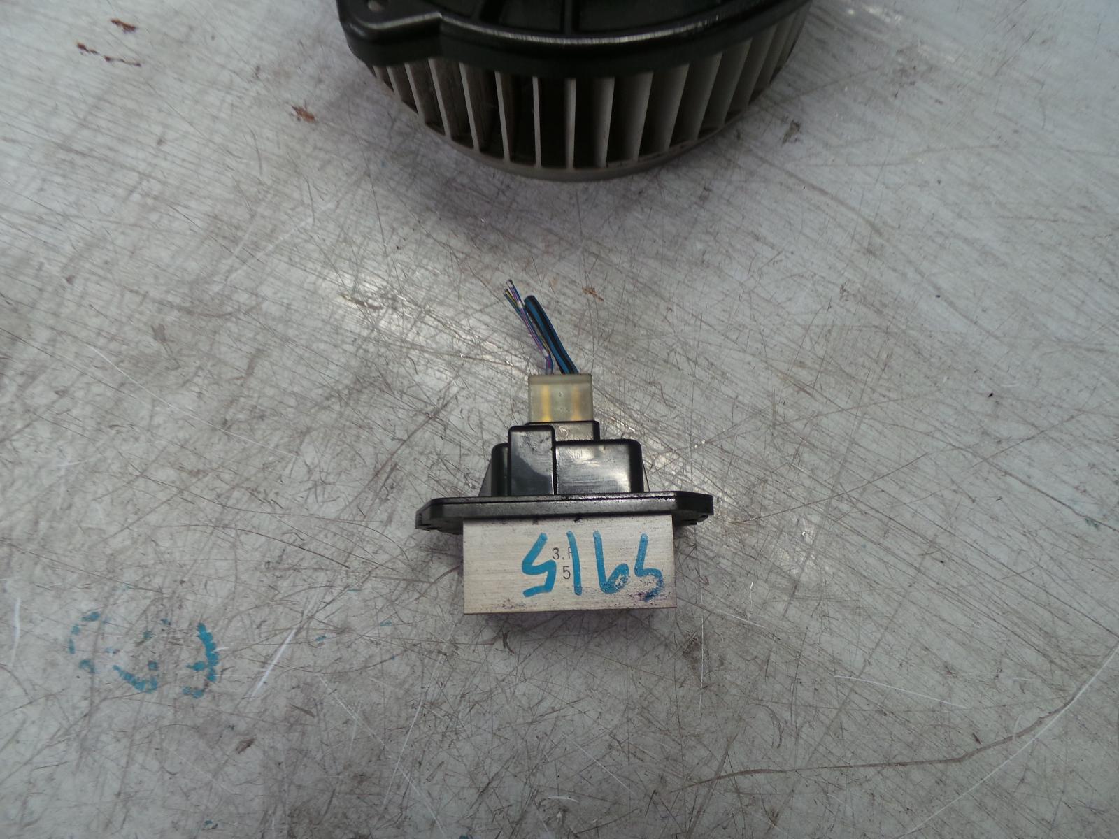 View Auto part Heater Fan Motor Honda Civic 2004