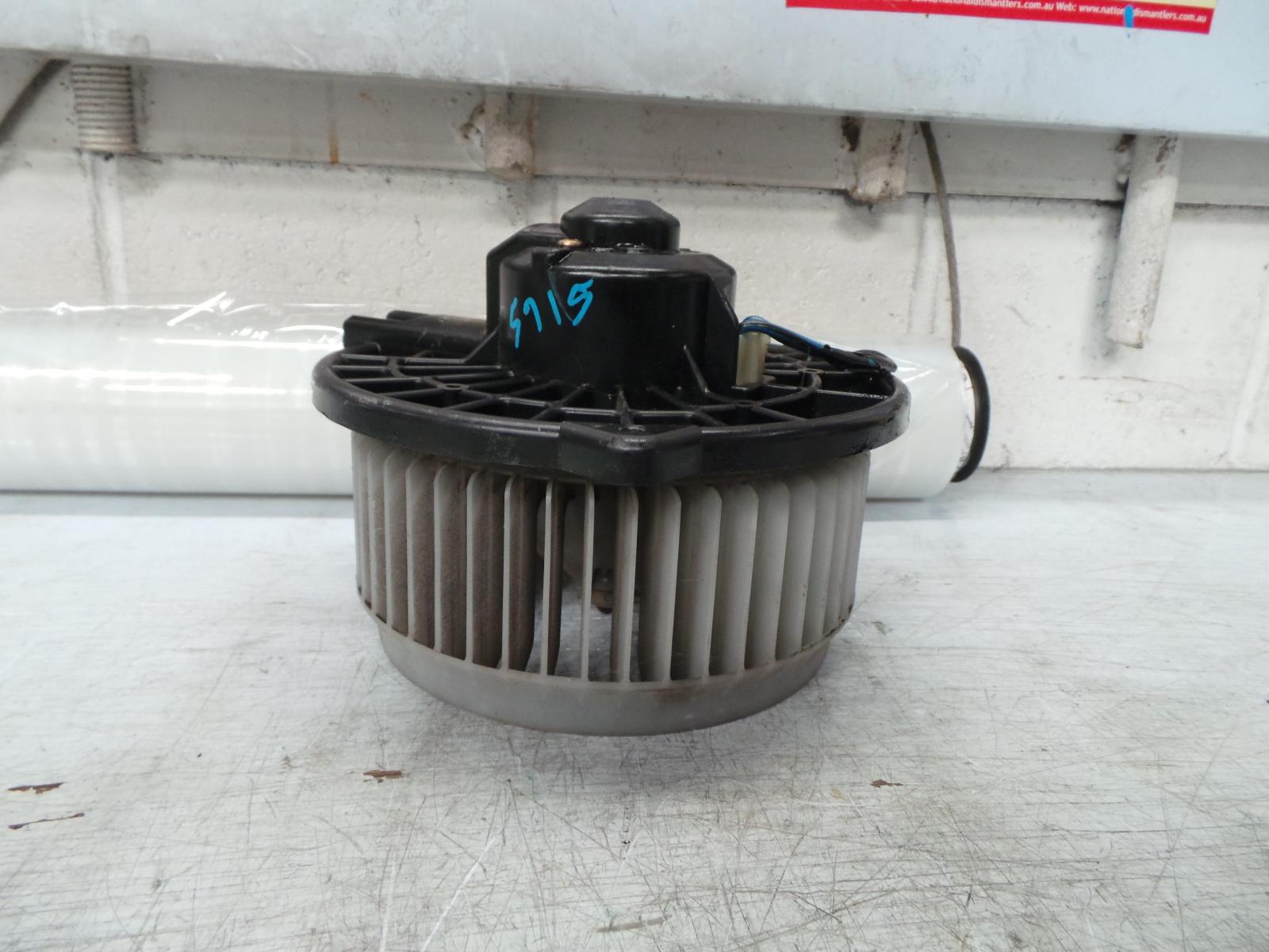 View Auto part Heater Fan Motor Honda Civic 2004