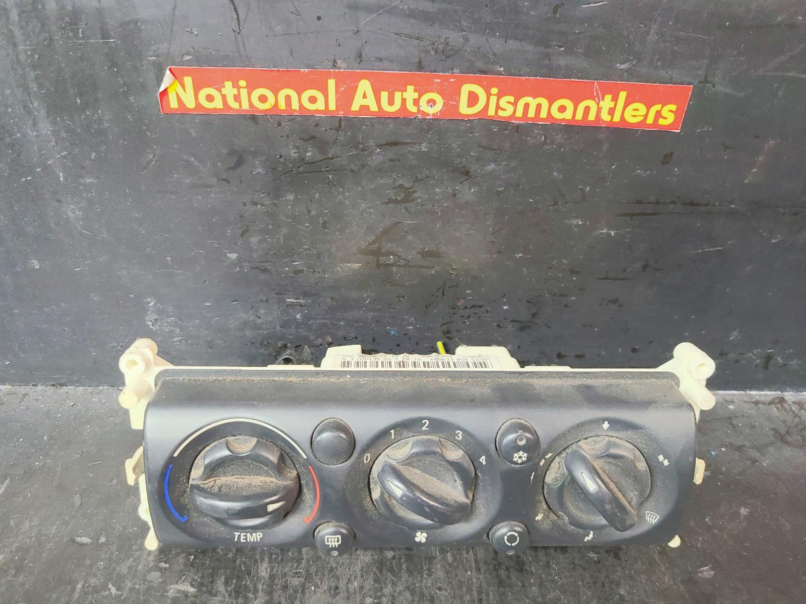 2005 Mini Cooper Heater/Ac Controls View Auto part Heater/Ac Controls Mini Cooper 2005