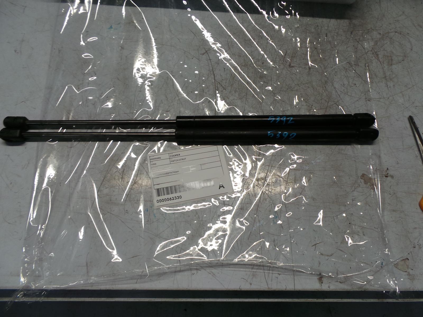 View Auto part Hatch Strut Mini Cooper 2005