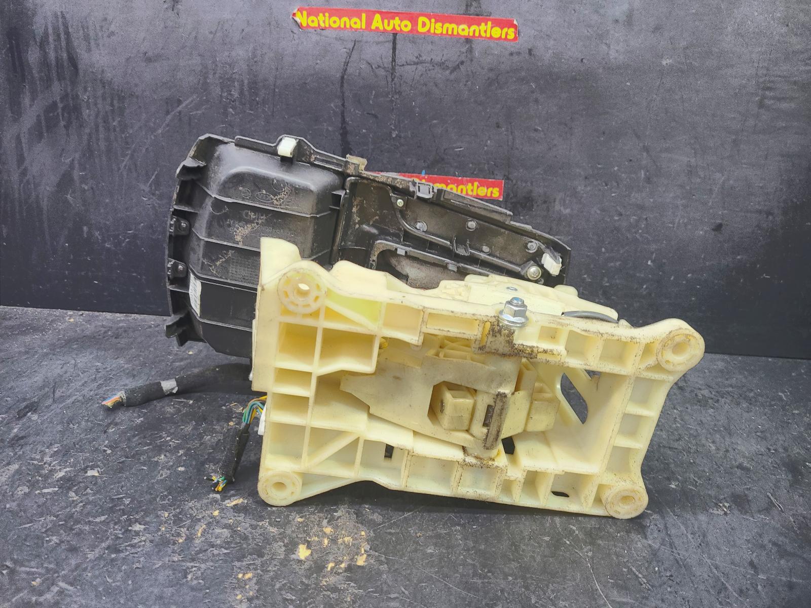 View Auto part Gear Stick/Shifter Hyundai I30 2013
