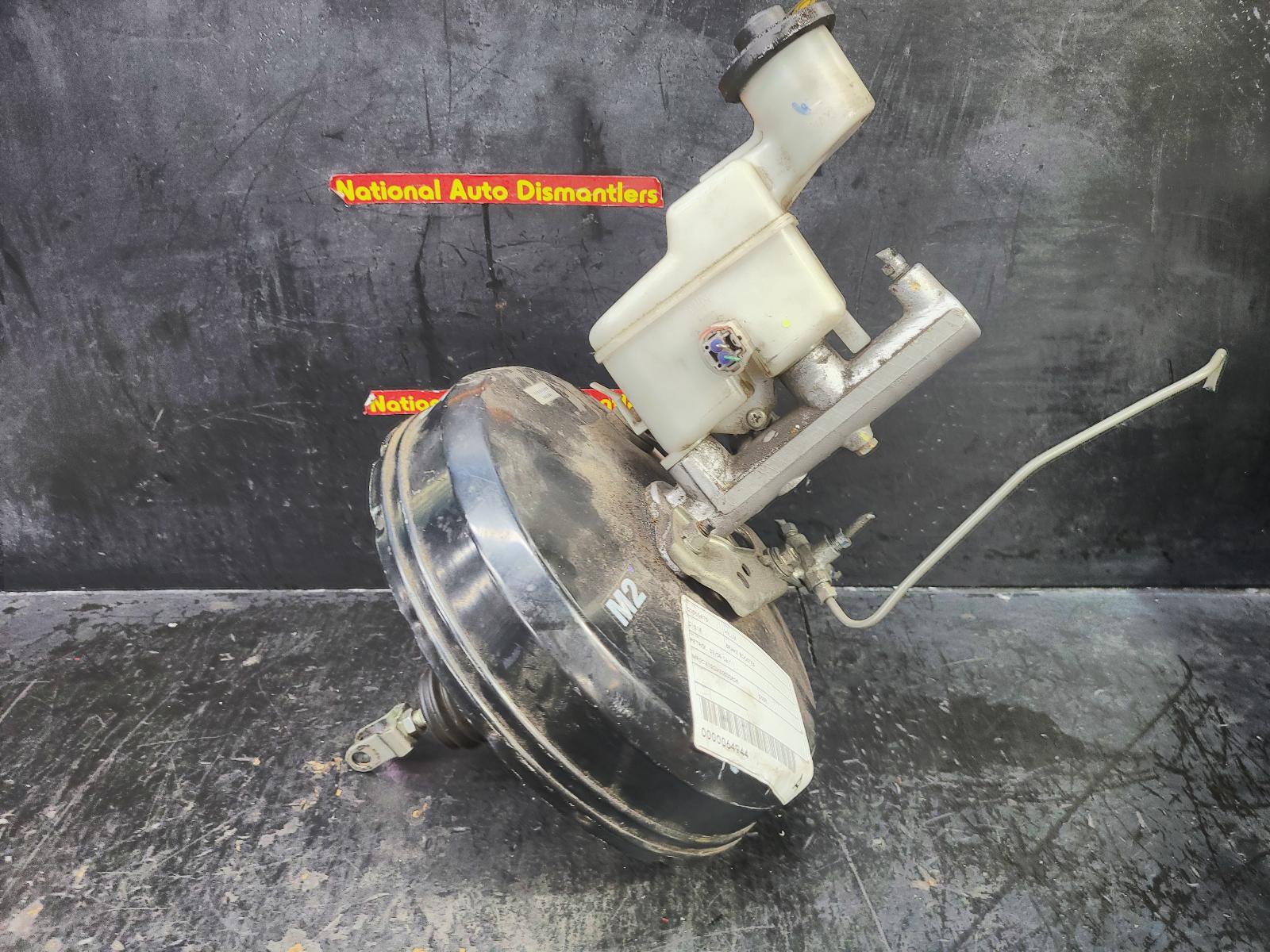 View Auto part Brake Booster Toyota Hilux 2008