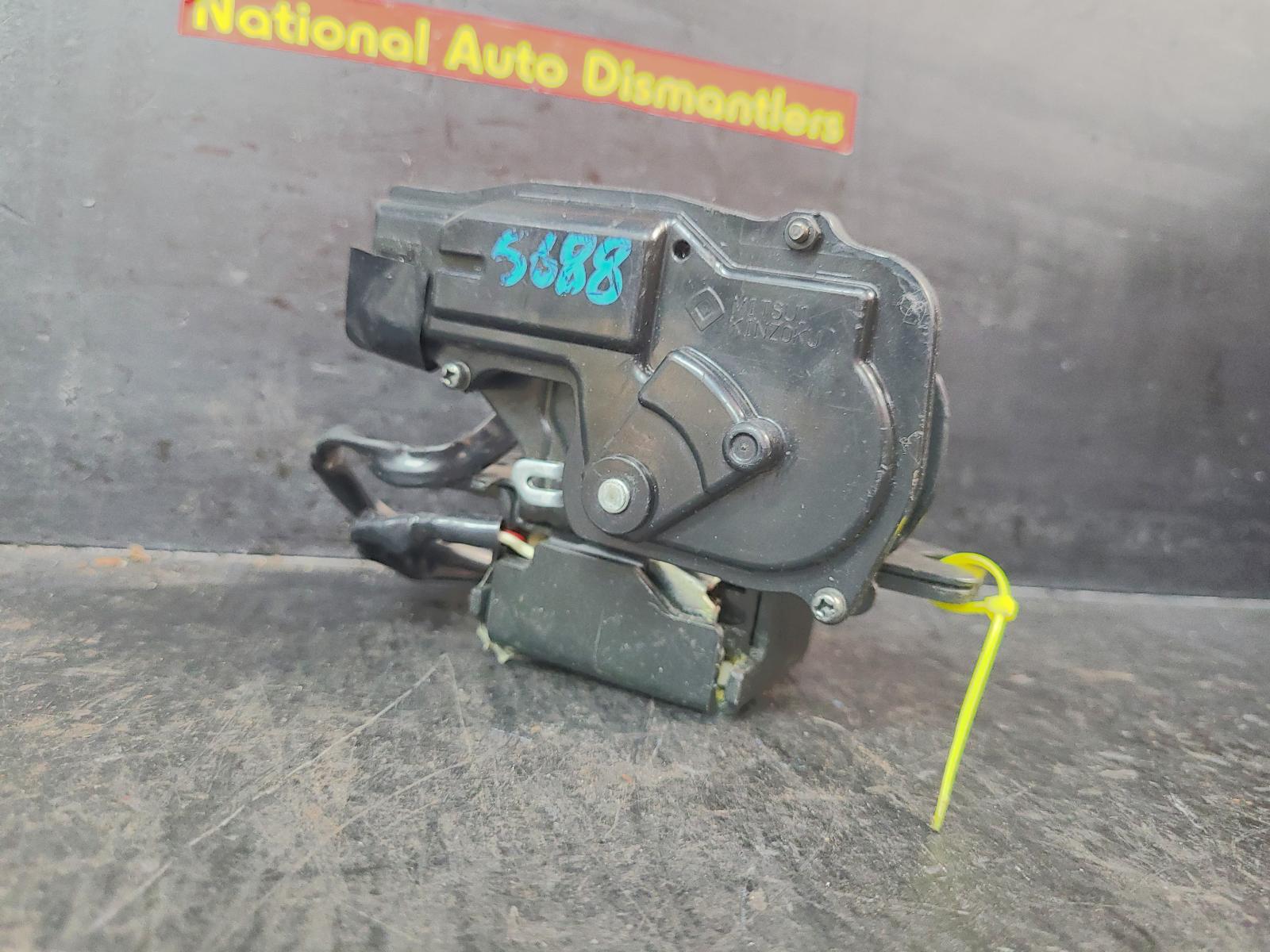 View Auto part Door/Boot/Gate Lock Toyota Prius 2006
