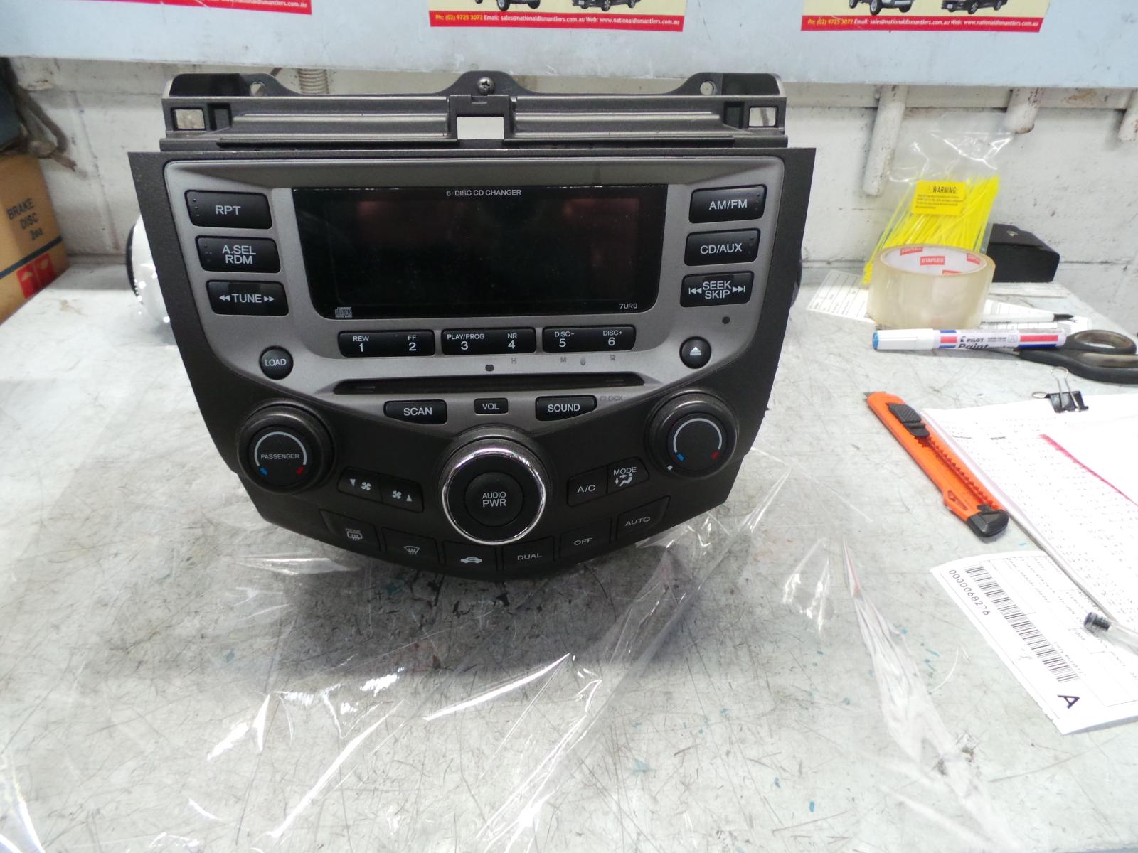 View Auto part Radio/Cd/Dvd/Sat/Tv Honda Accord 2005