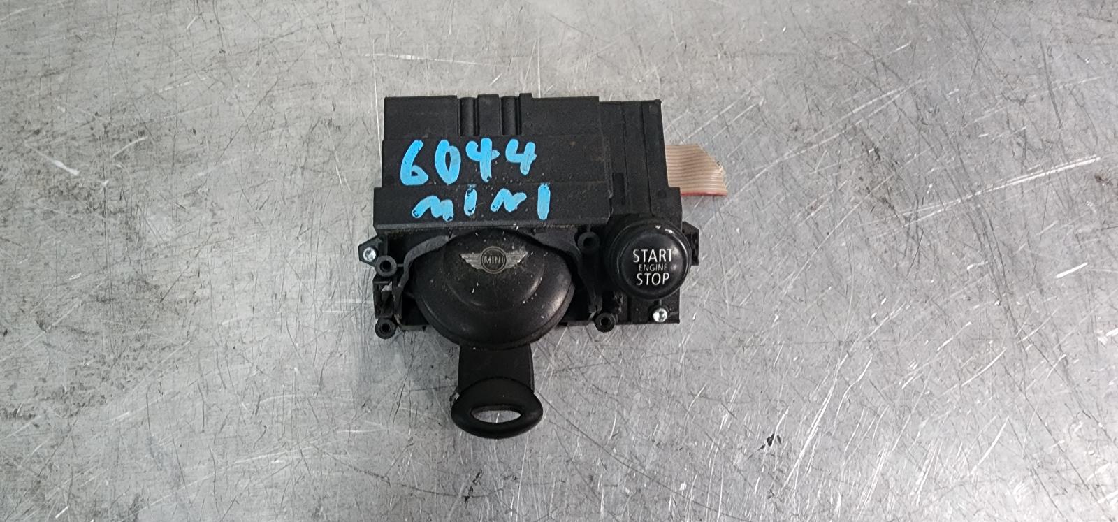 2009 Mini Cooper Ignition W/ Key View Auto part Ignition W/ Key Mini Cooper 2009