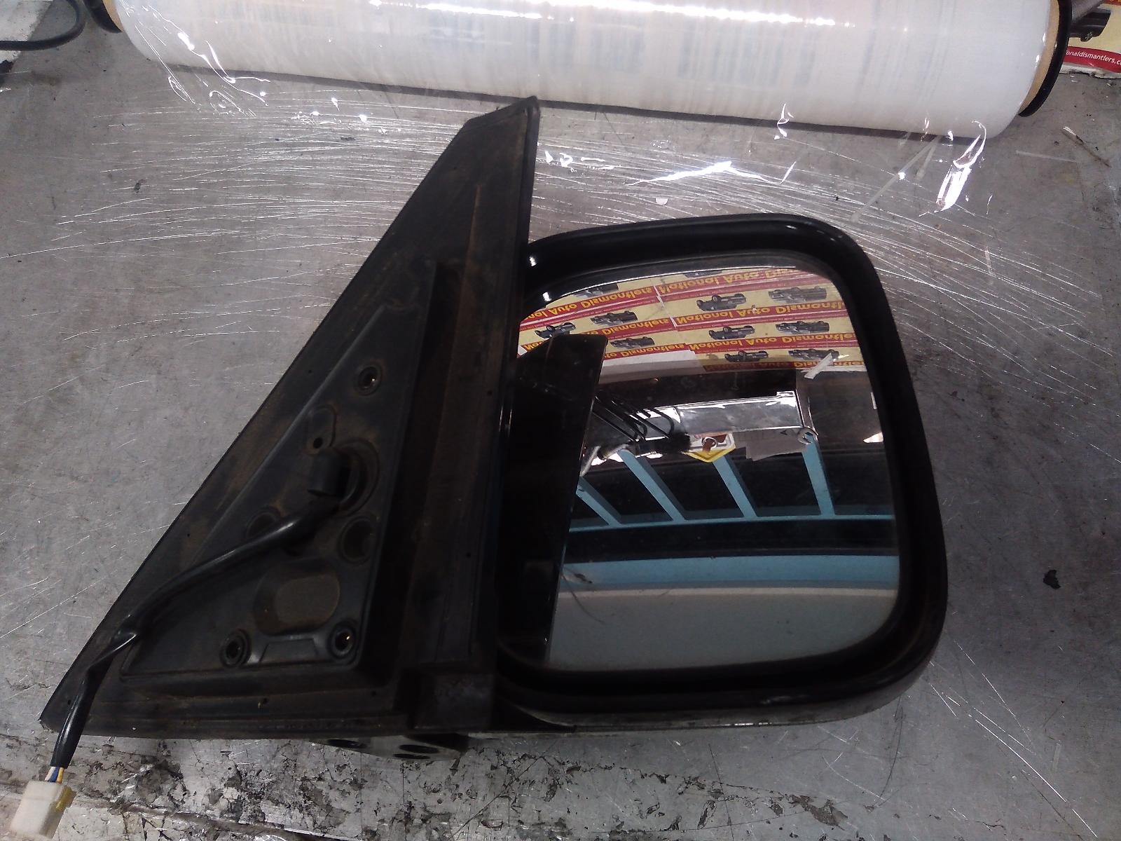 View Auto part Right Door Mirror Mitsubishi Pajero 2004