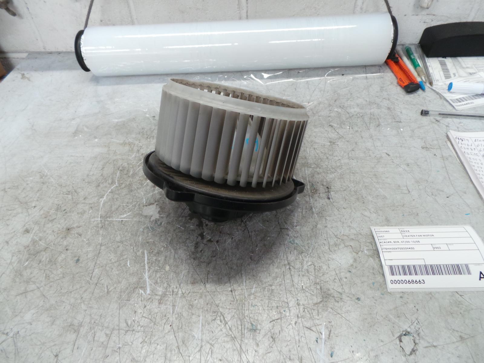 View Auto part Heater Fan Motor Toyota Rav4 2002
