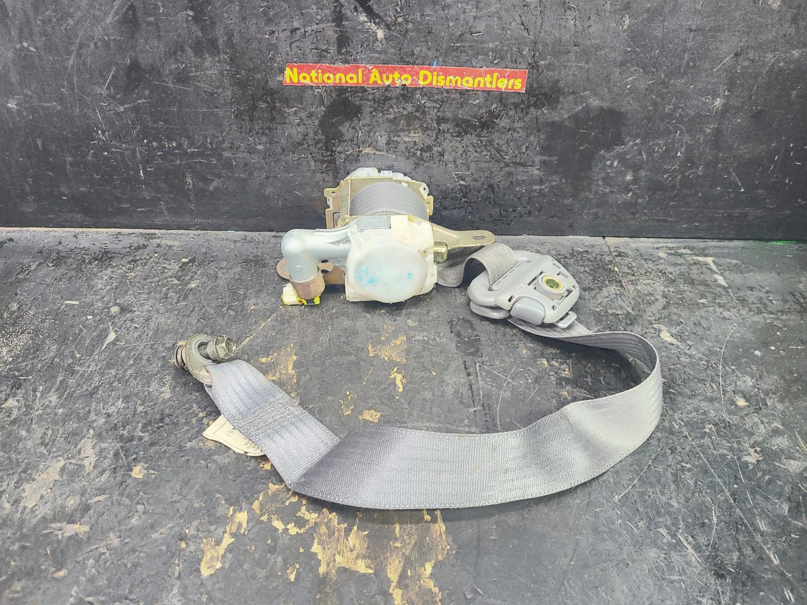 View Auto part Seatbelt/Stalk Toyota Rav4 2002